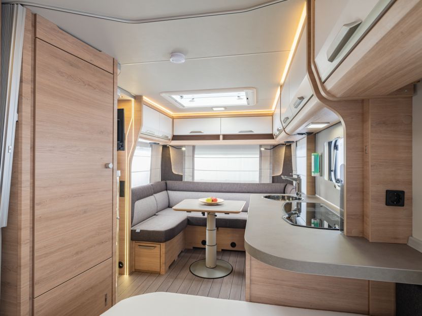 Knaus Südwind 450 FU Black Selection