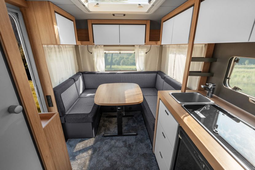 Knaus Sport 450 FU