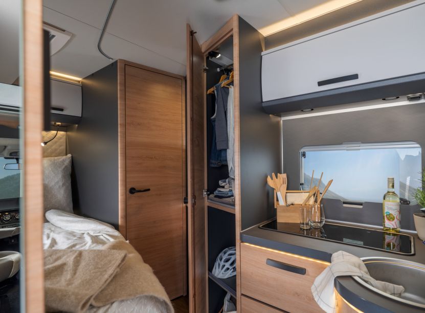 Knaus L!VE TI 650 MF Platinum Selection