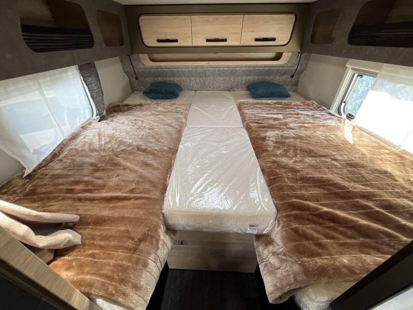 Weinsberg CaraCompact EDITION [PEPPER] 600 MEG (4)