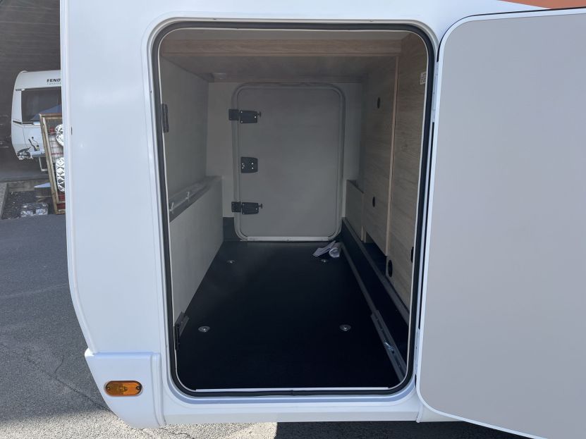 Weinsberg CaraCompact EDITION [PEPPER] 600 MEG (4)