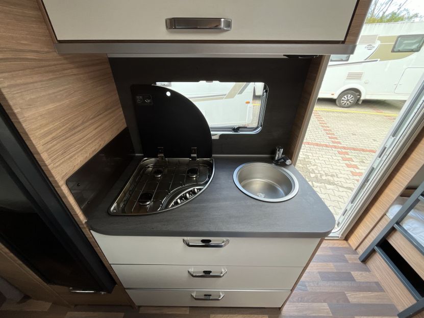 Weinsberg CaraOne 500 FDK (85)