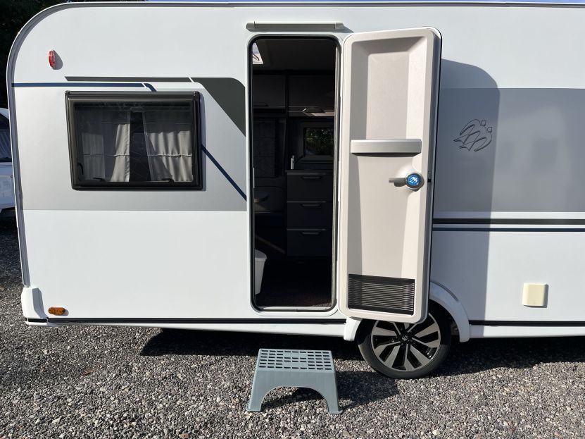 Knaus Sport 450 FU