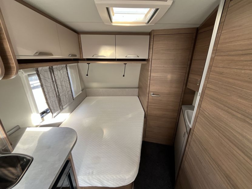 Knaus Sport 450 FU