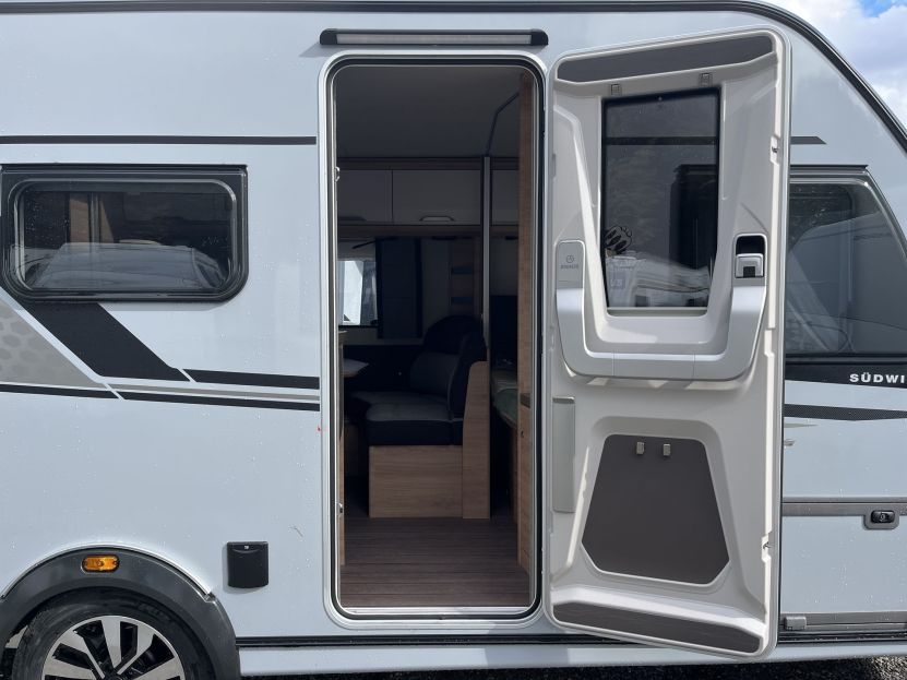 Knaus Südwind 580 QS BLACK SELECTION (31)