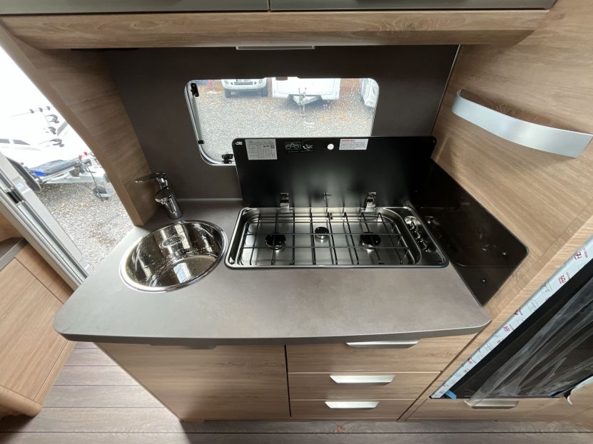 Knaus Südwind 580 QS BLACK SELECTION (31)
