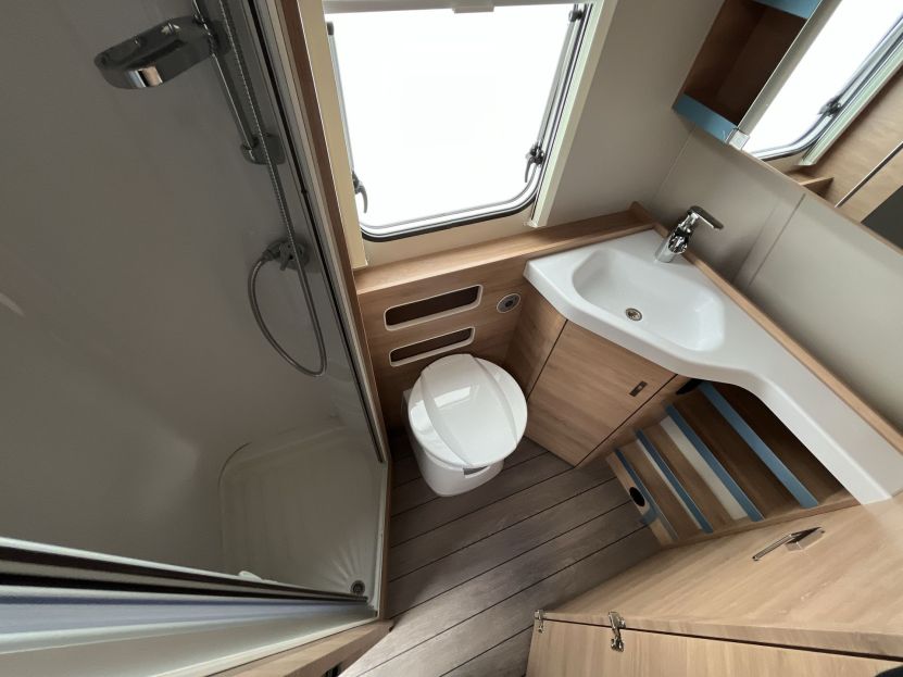 Knaus Südwind 580 QS BLACK SELECTION (31)