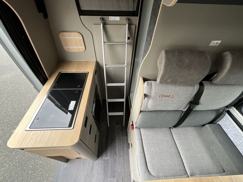 Weinsberg CaraBus GREY 630 MEG Edition FIRE (23)