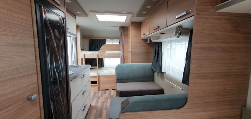 Weinsberg CaraOne 500 FDK interiér