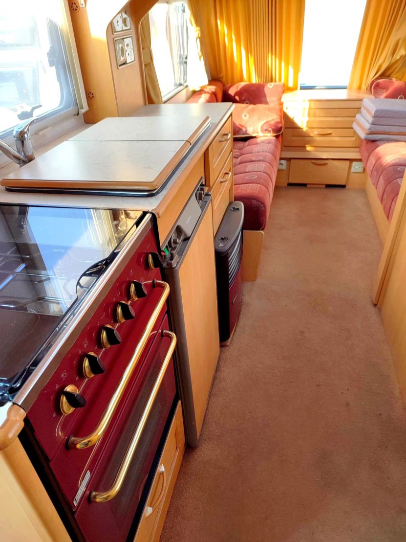 Elddis Avante 524
