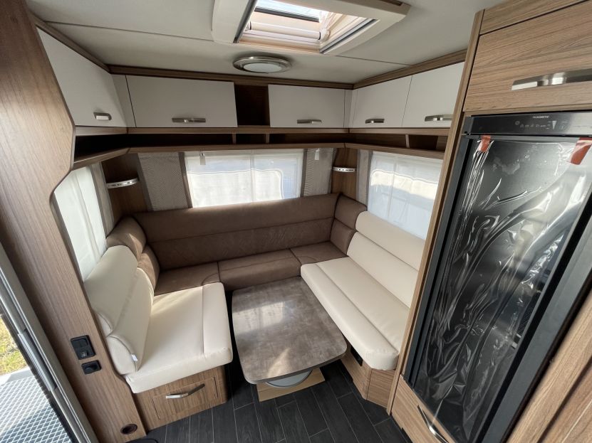 Tabbert Rossini 450 TD Finest Edition sezení