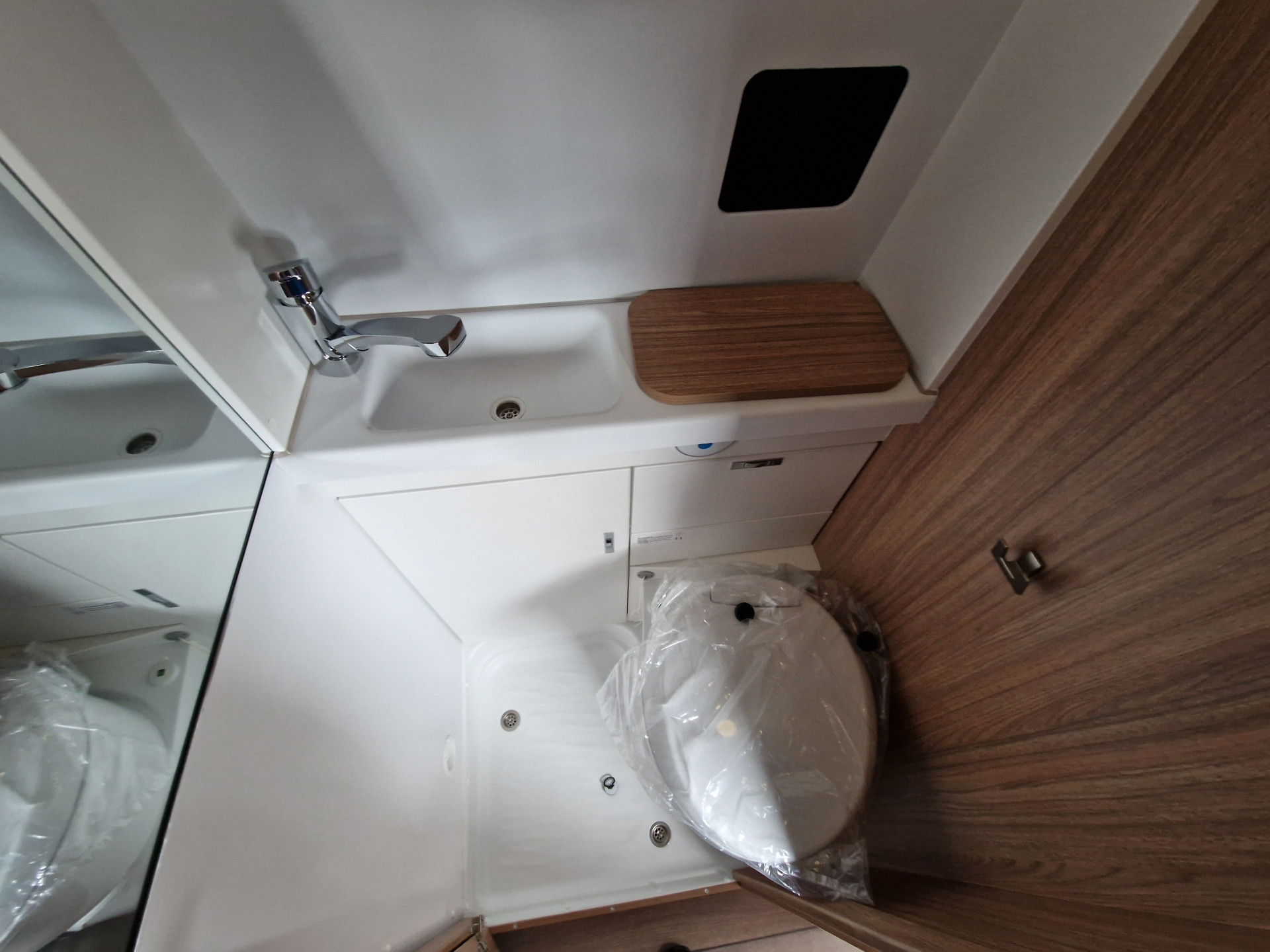 Weinsberg Carabus 540 MQ koupelna