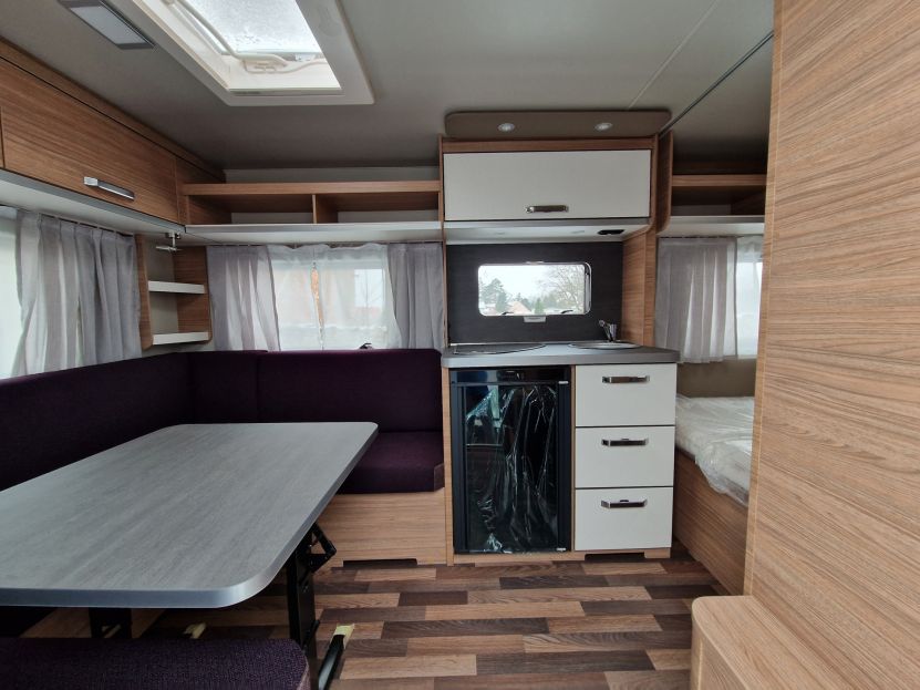interier karavan Hykro